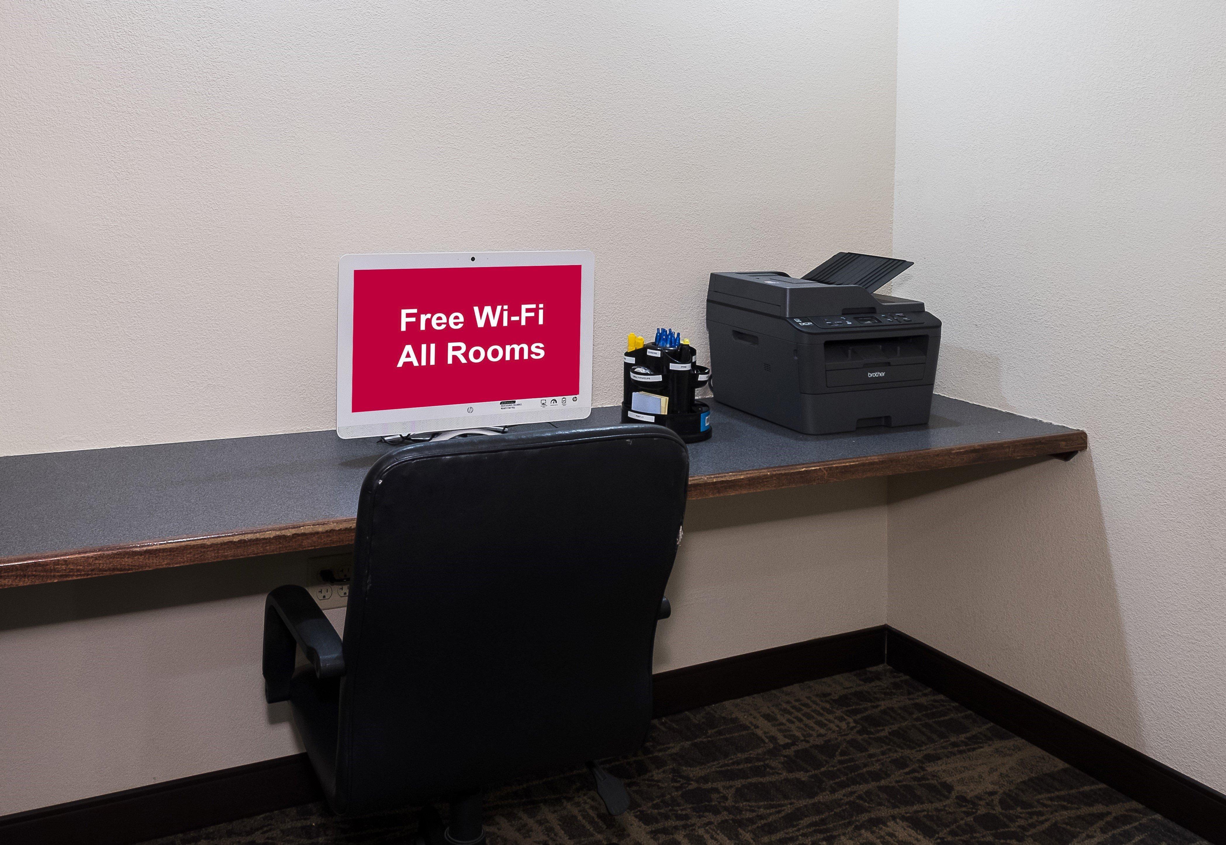 Red Roof Inn Hartford- New Britain Ngoại thất bức ảnh