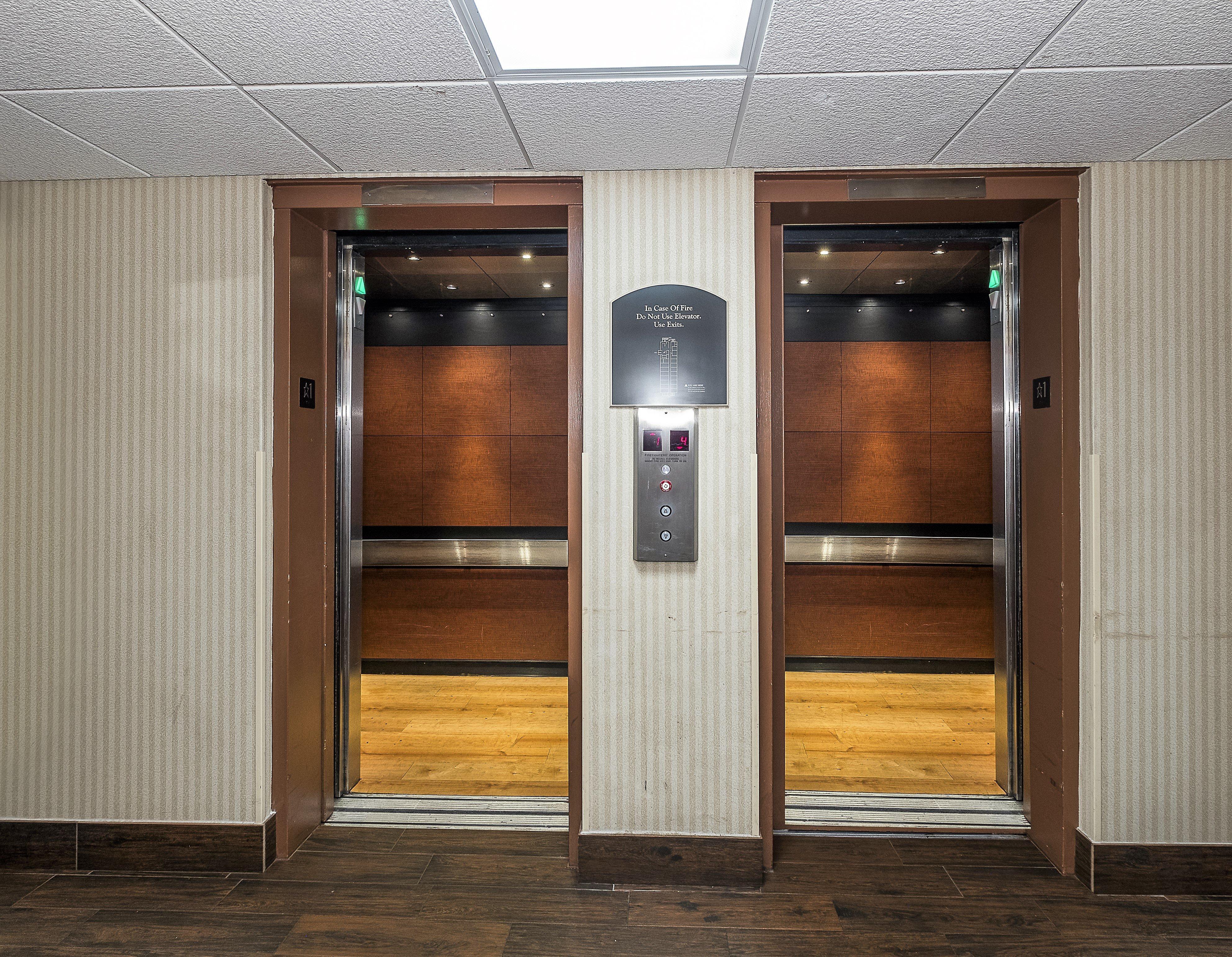 Red Roof Inn Hartford- New Britain Ngoại thất bức ảnh