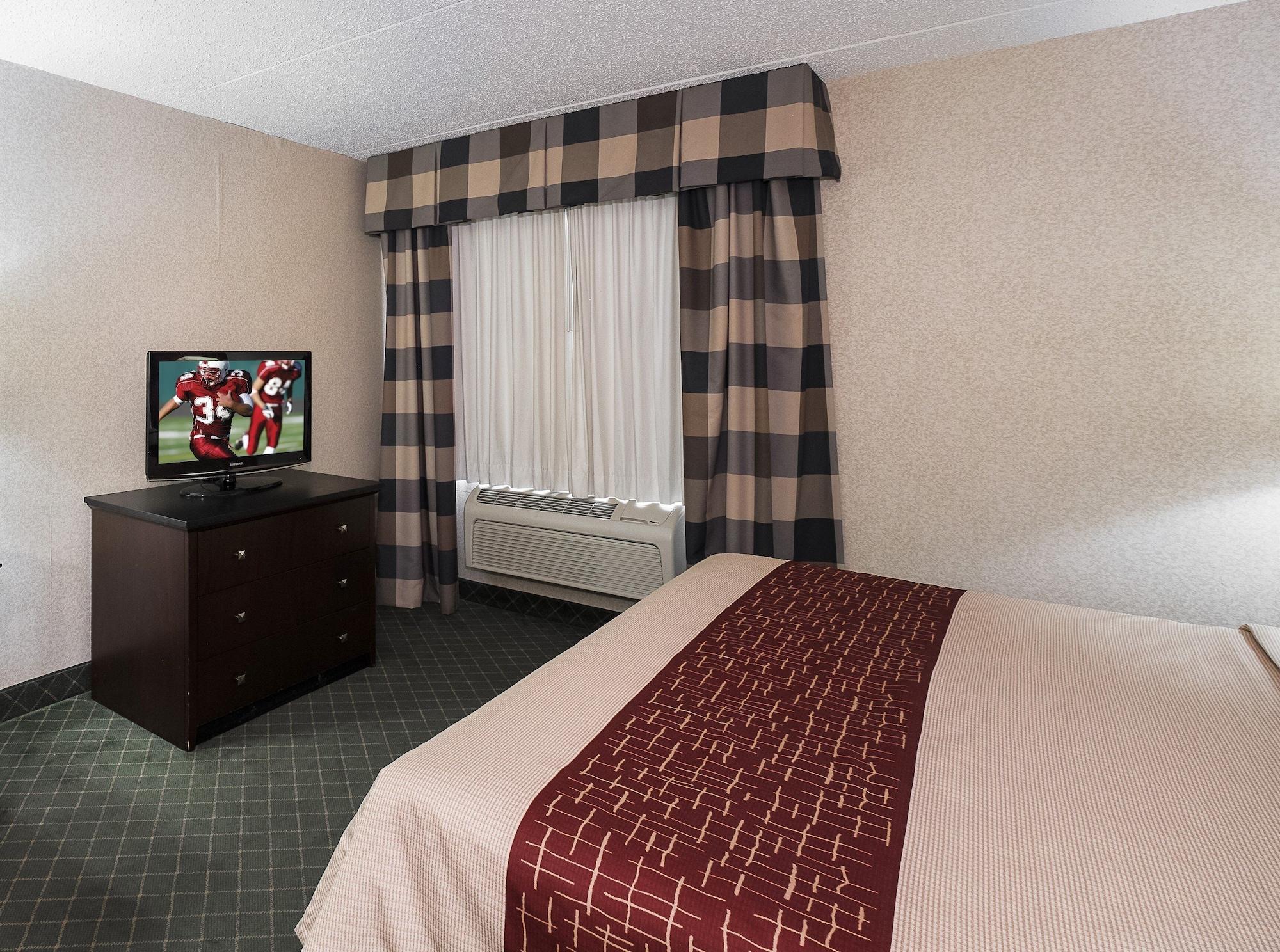 Red Roof Inn Hartford- New Britain Ngoại thất bức ảnh