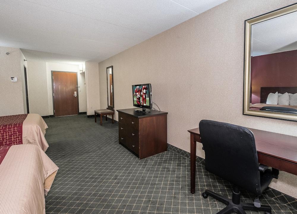 Red Roof Inn Hartford- New Britain Ngoại thất bức ảnh