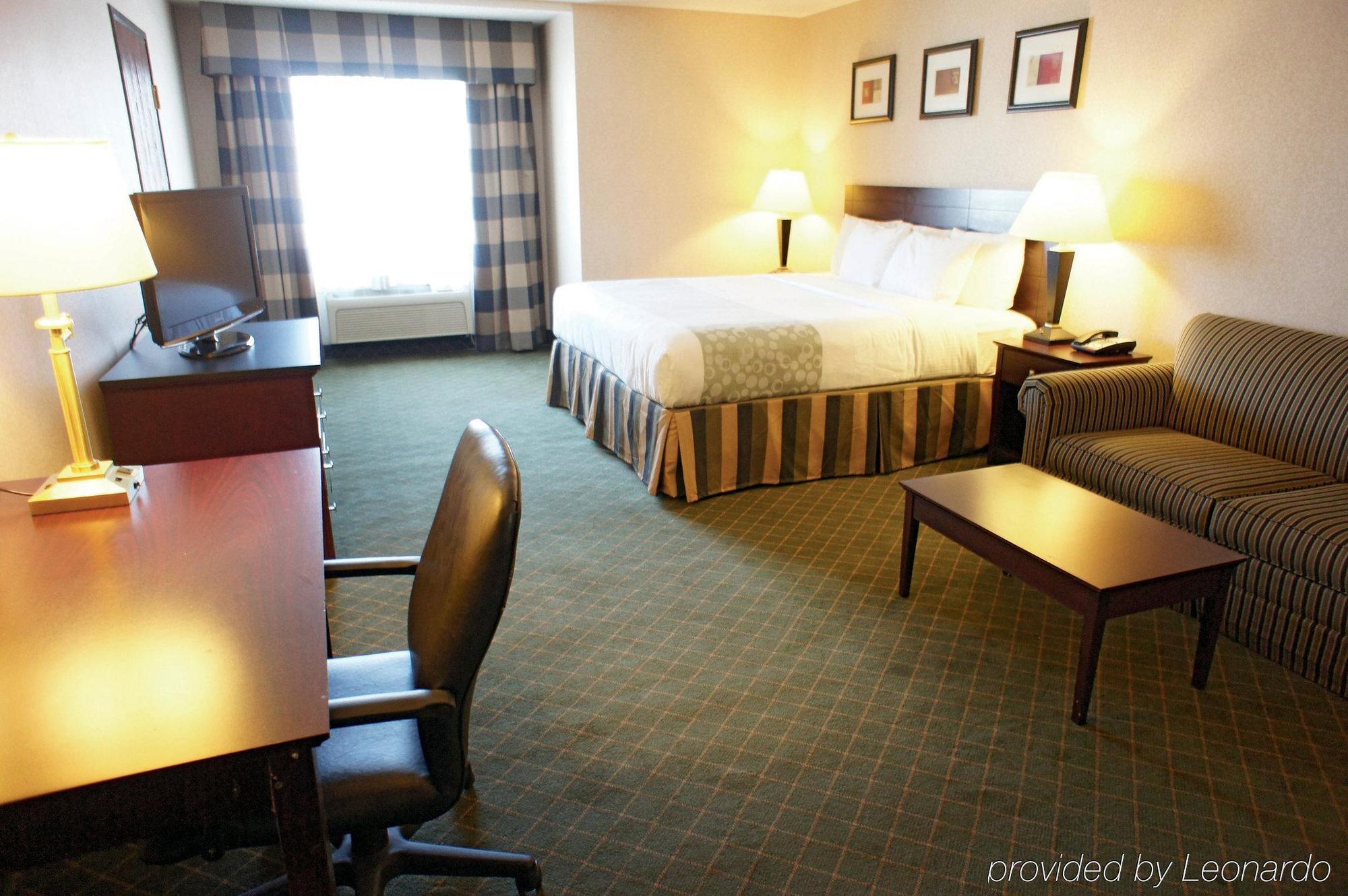 Red Roof Inn Hartford- New Britain Ngoại thất bức ảnh