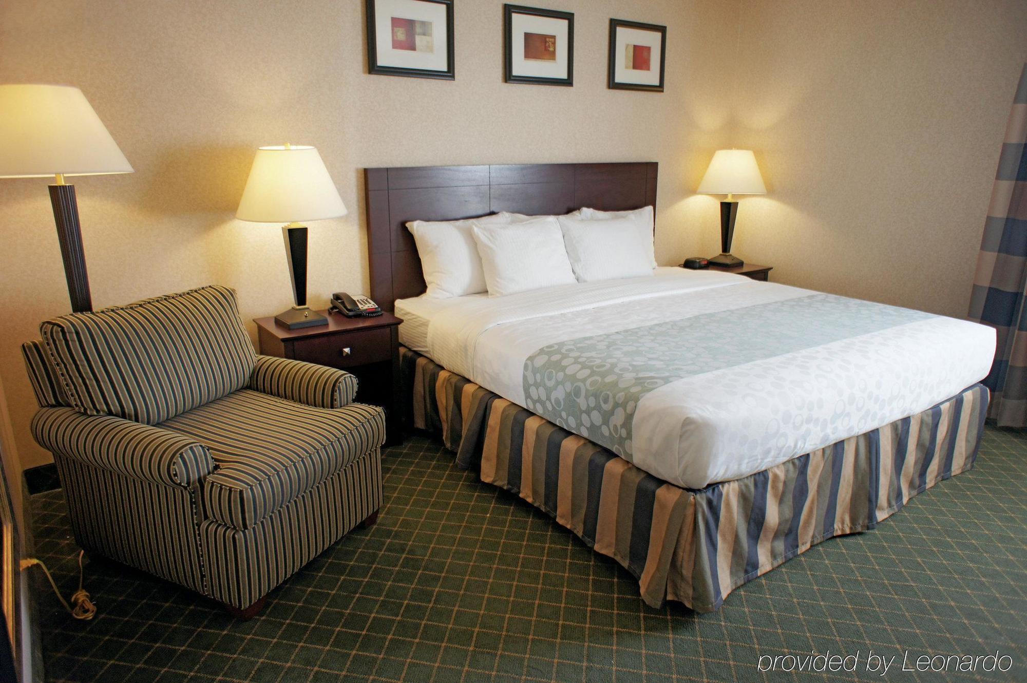Red Roof Inn Hartford- New Britain Ngoại thất bức ảnh